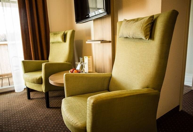 هتل Landgasthof Zum Grünen Walde