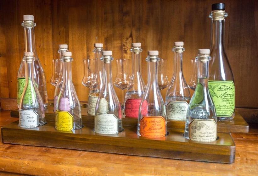 هتل Landgasthof Zum Grünen Walde