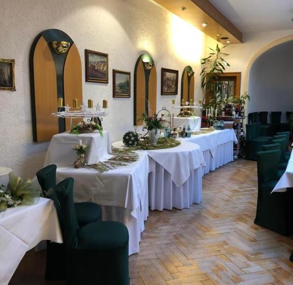 בית מלון כפרי Restaurant Mohren