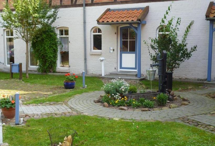 住宿加早餐  Pension Markthof Satemin