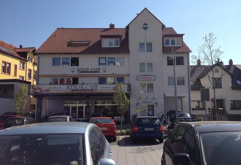 ベッドアンドブレックファースト Stadtcafé Pension