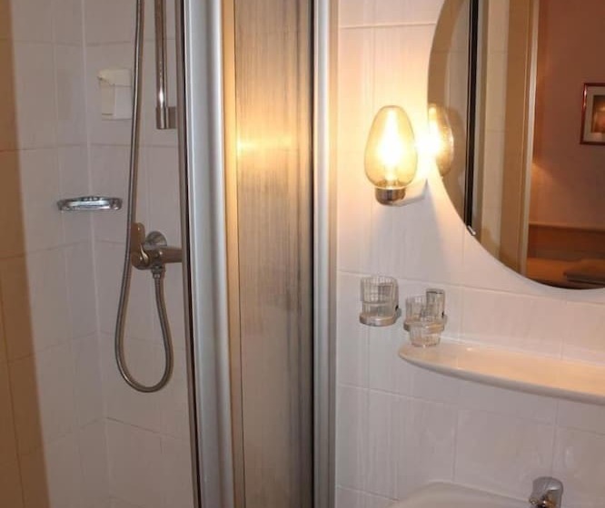 Отель Adlerhof