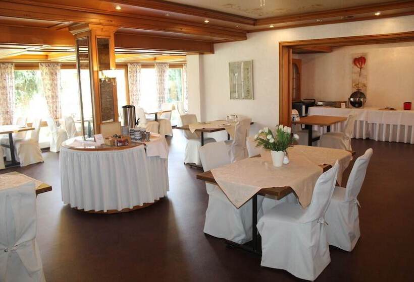 호텔 Gästehaus Am Kurpark