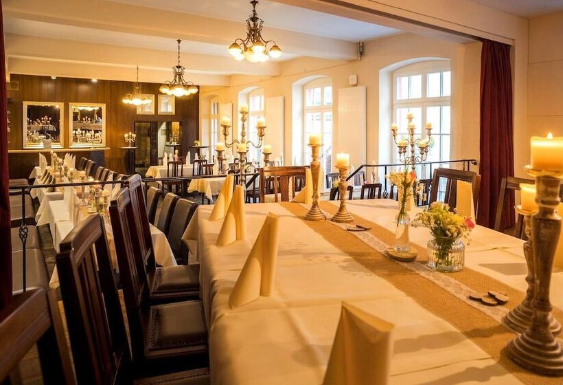 ホテル Brauerei   Ausschank Zur Krone