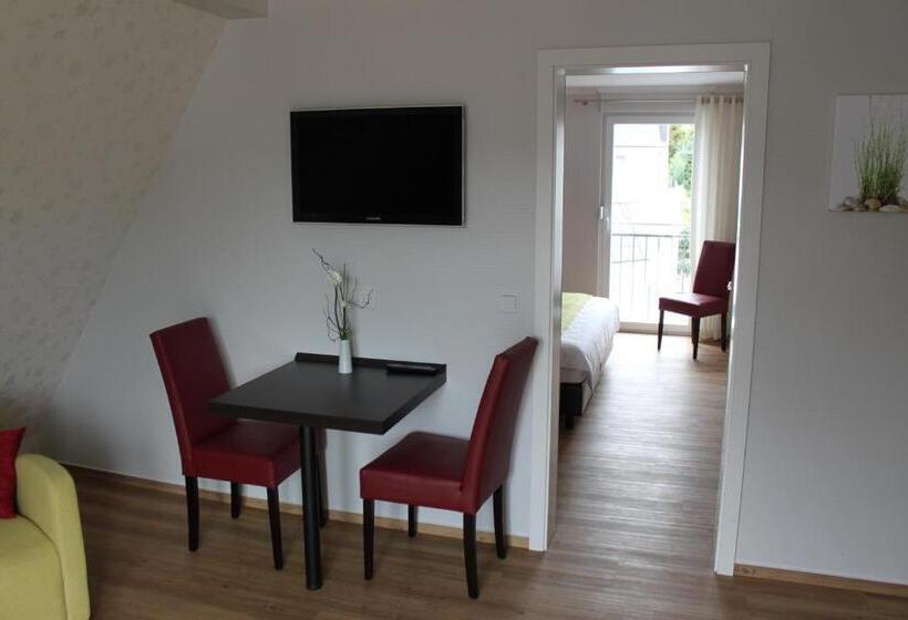 ホテル Feriendomizil Am Lindenplatz