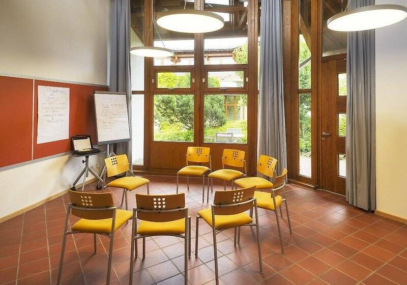 Отель Hohenwart Forum