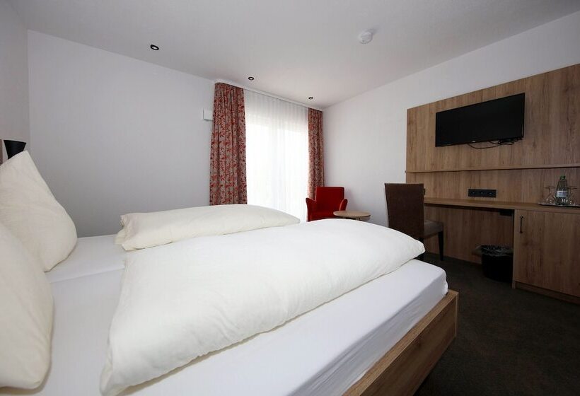 ホテル Linde Pfalz