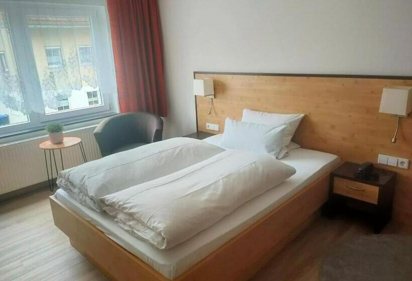 酒店 Lowen By Mastiff