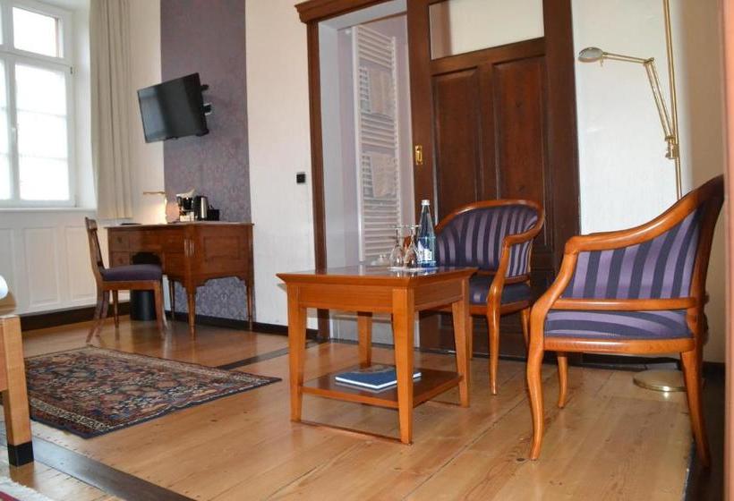 ホテル Sonne  Offenburg