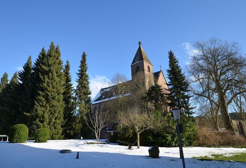 בית מלון כפרי Stiftsberg   Bildungs  Und Freizeitzentrum