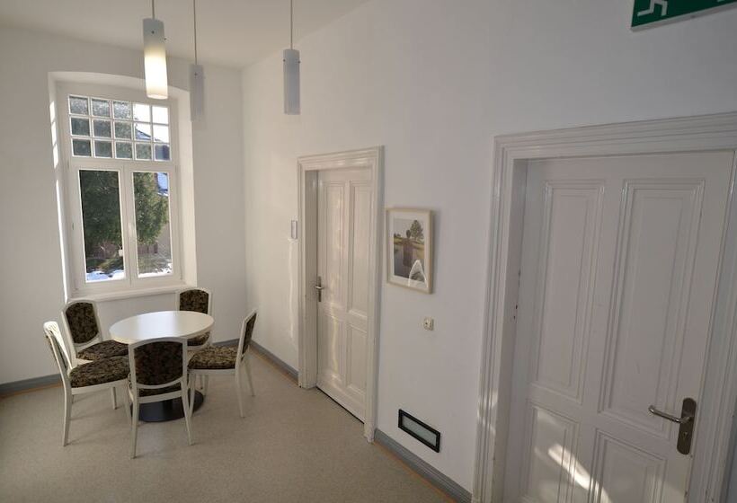 בית מלון כפרי Stiftsberg   Bildungs  Und Freizeitzentrum