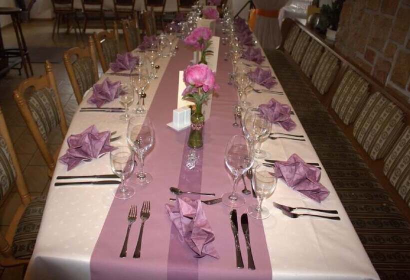 ホテル Zum Josefshof