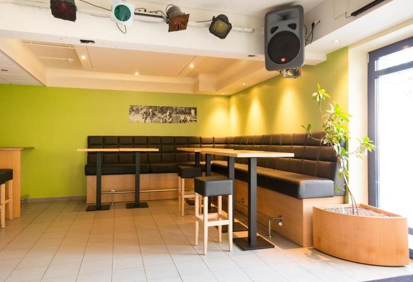 ホテル Youtel Jugend Bitburg