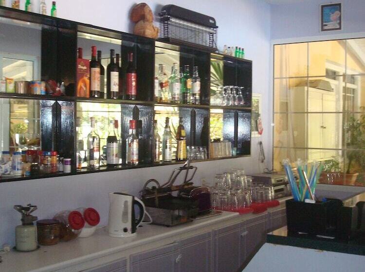 Polyxenis Rooms