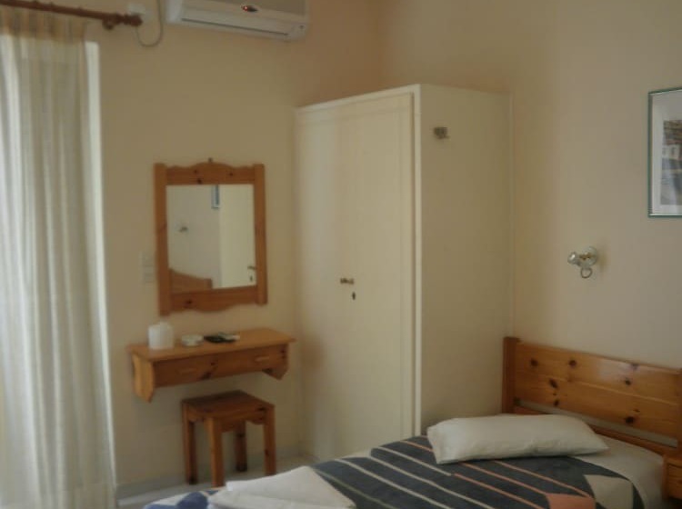 Polyxenis Rooms