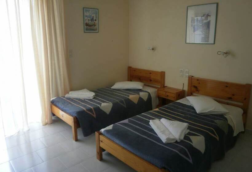 Polyxenis Rooms
