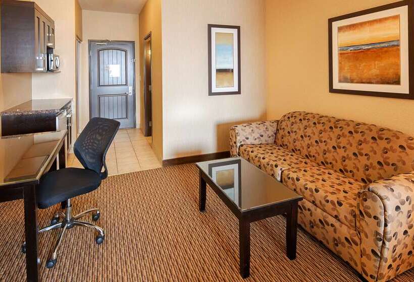 هتل Best Western Plus Estevan Inn & Suites