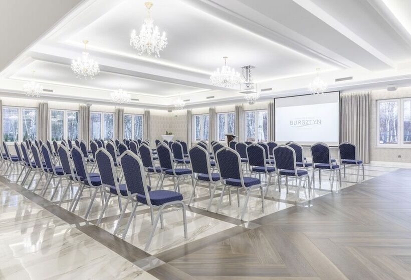 ホテル Bursztyn   Bernstein Spa & Wellness