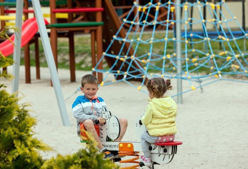 ホテル Bursztyn   Bernstein Spa & Wellness