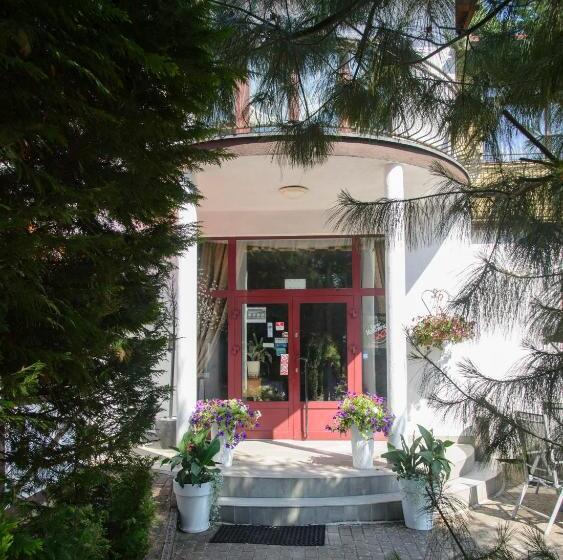 Отель Centrum Ulan Spa