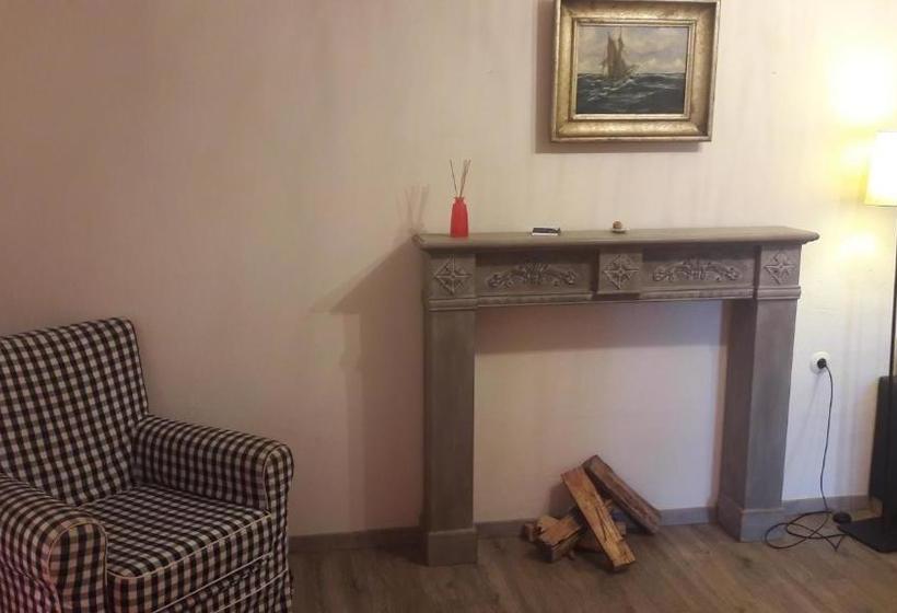 ホテル Frühstückspension Pfandlwirt