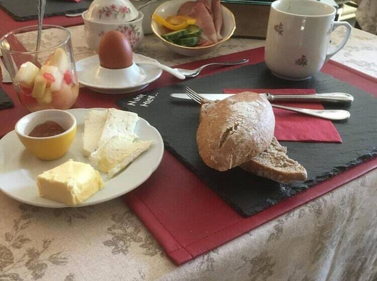 膳宿费 Gasthof Eberhard   Hof, Wirtshaus & Herberge