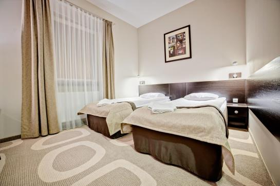 فندق على الطريق Hotel & Restauracja Picaro