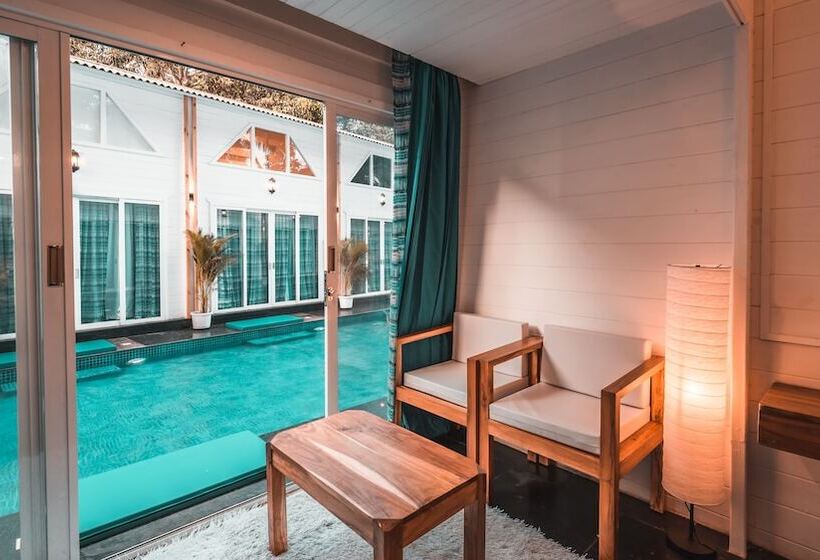 هتل Baga Hideout Premiere