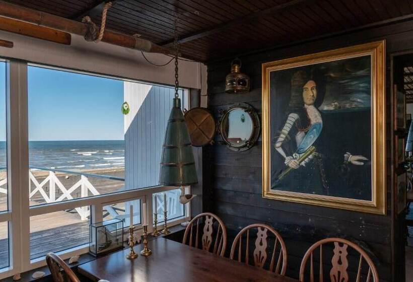 هتل Guesthouse Klitmøller