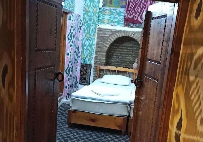 בית מלון כפרי Mekhtar Ambar  Caravan Sarai Xix