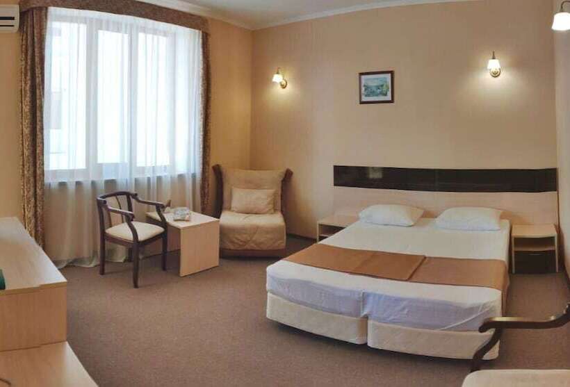 بنسيون Iva Guest House