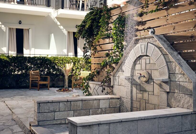 پانسیون Shellona Rooms & Apartments
