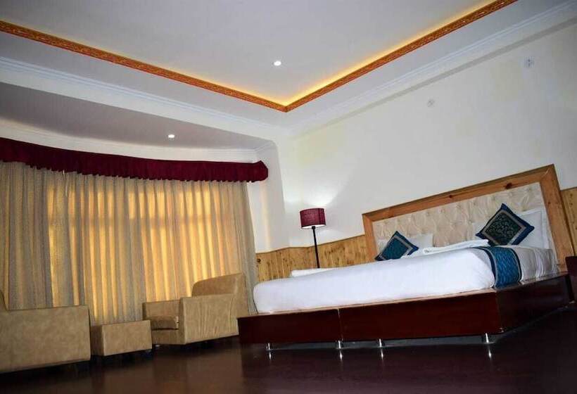 호텔 The Grand Yasmin Leh