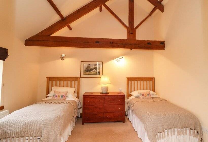 Hurdles Cottage