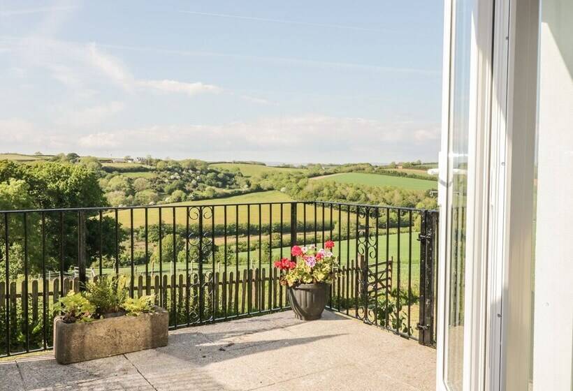 Meadowlea Cottage