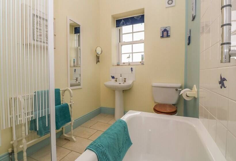 Old Chapel Cottage