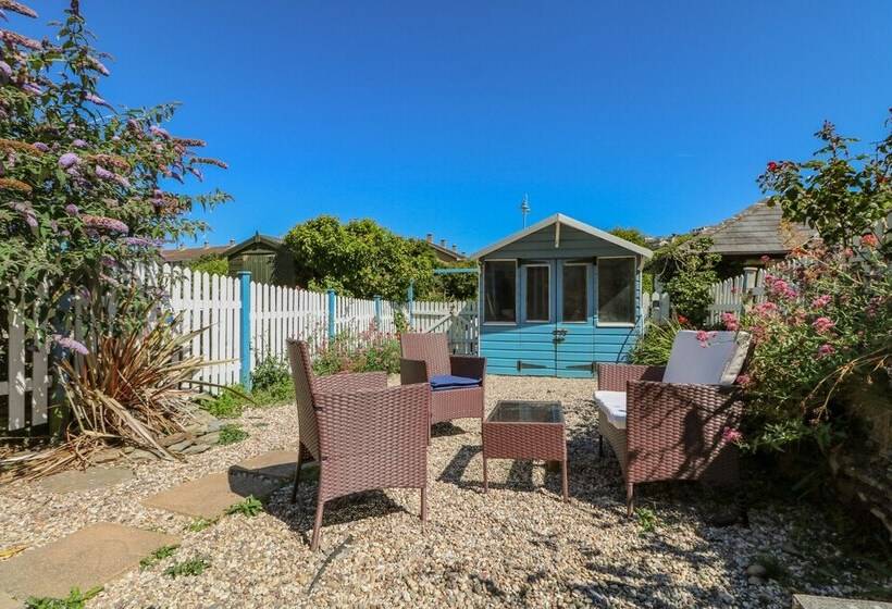 Pebble Cottage