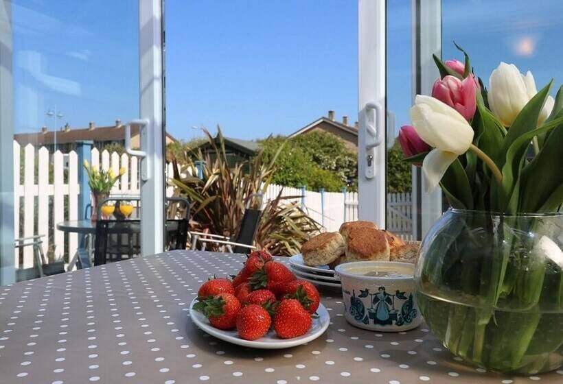 Pebble Cottage