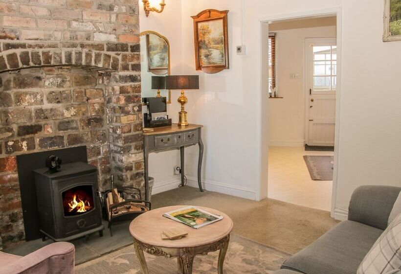Queens Cottage