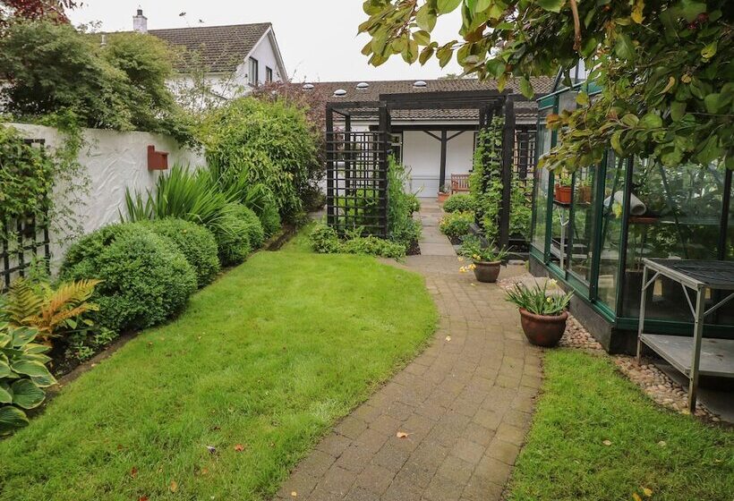 Quiet Waters Cottage