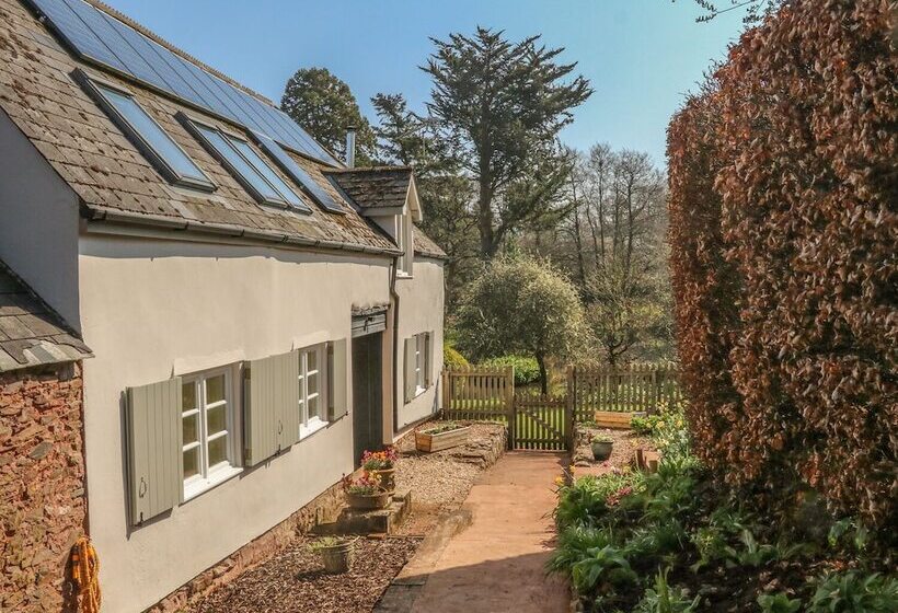 Upper Barn Cottage