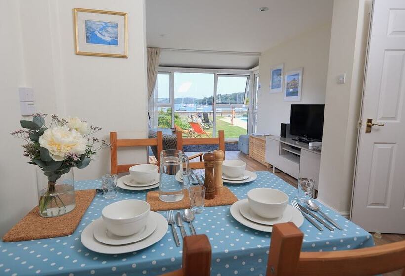 1 The Salcombe