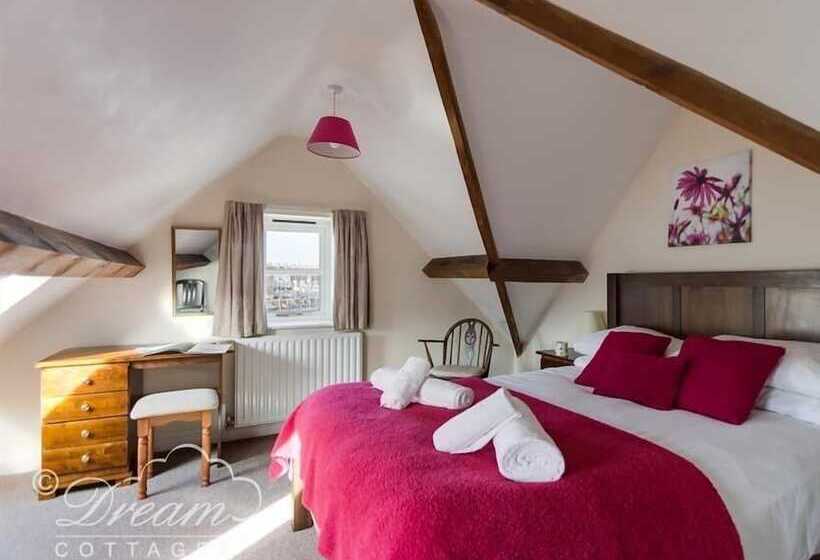 Buccaneer Cottage