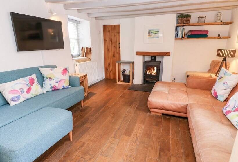 Clahar Cottage