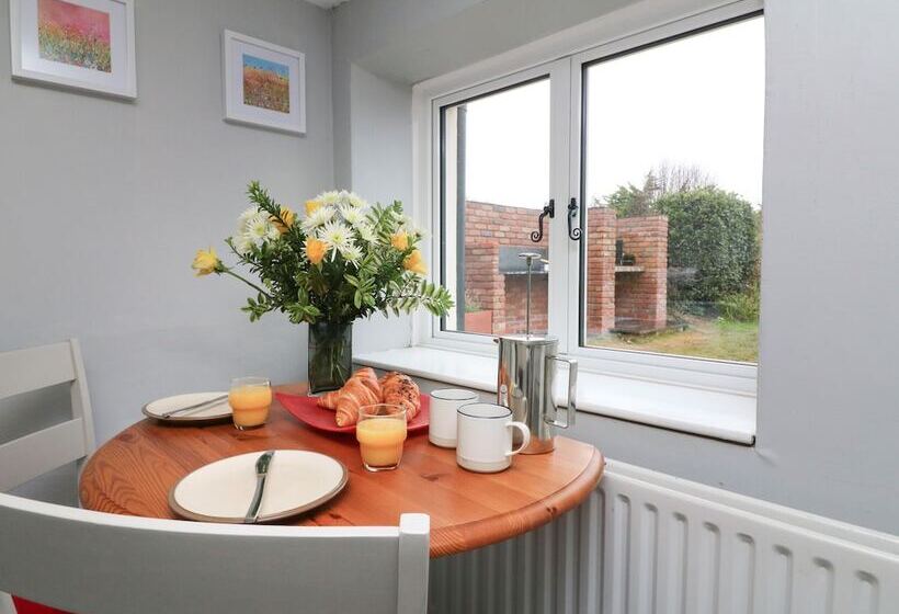 Easter Cottage