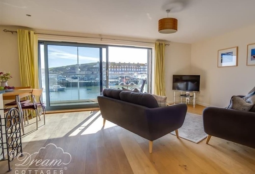 Harbour View Apartment