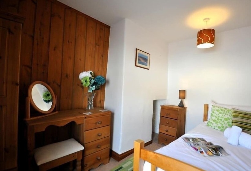 Neptune Cottage