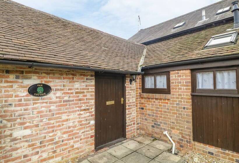 Oak Cottage