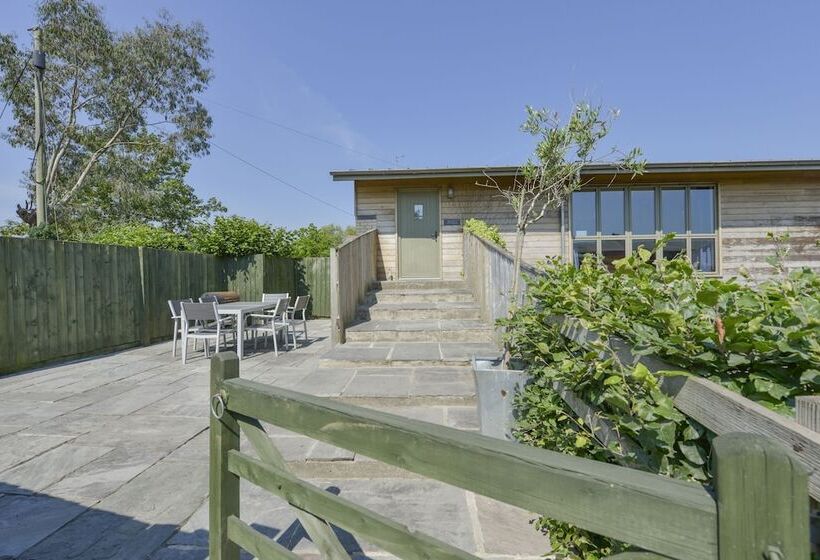 Walnut Cottage