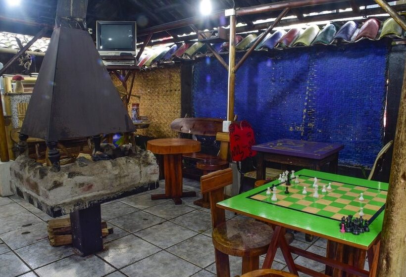 هاستل Santa Cruz Backpackers Hostal